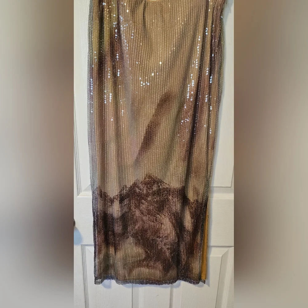 UO Pearl Sequin Tube Top & Midi Skirt Set - Picture 4 of 7